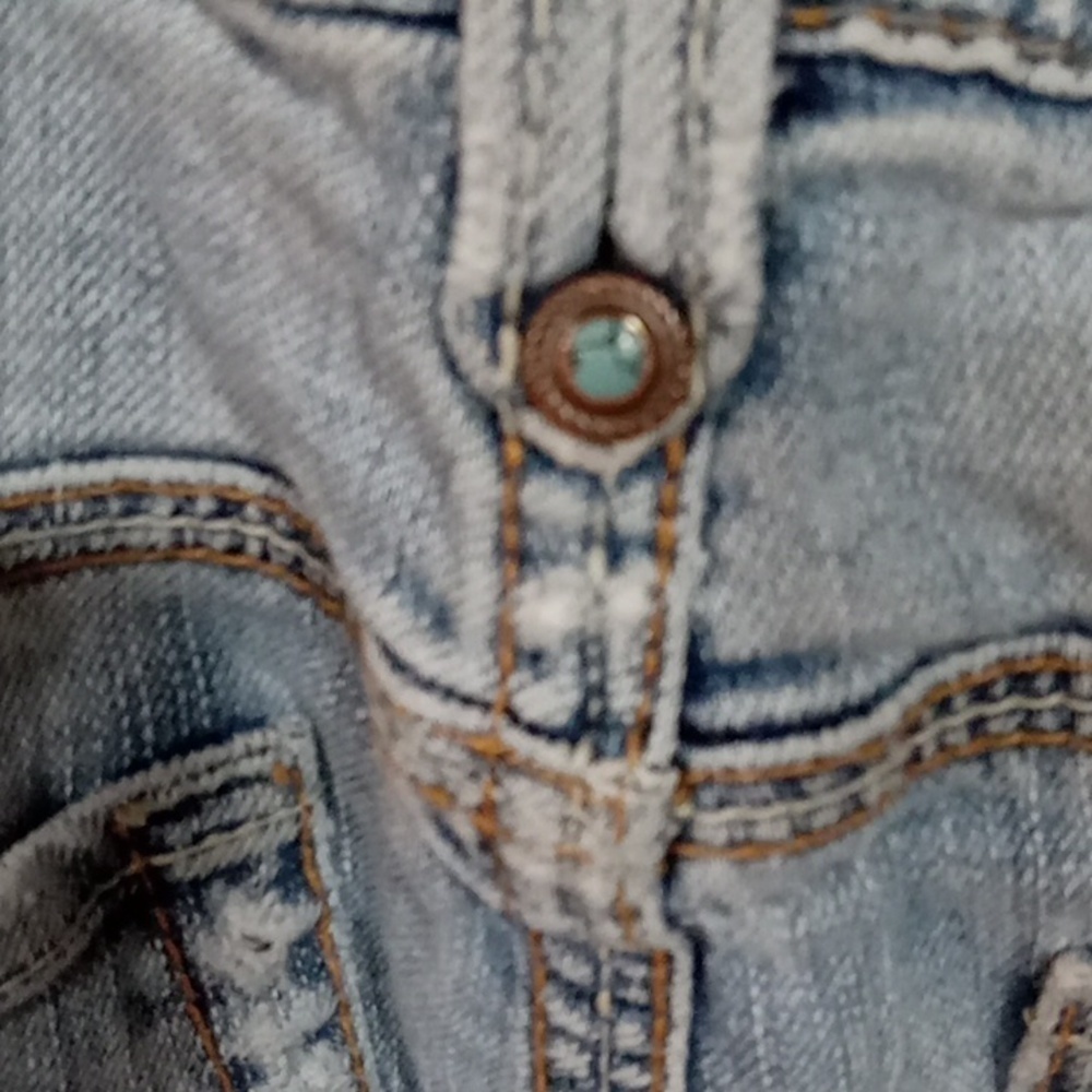 (125) SILVER JEANS FADED & LIGHTLY DISTRESSED WITH TURQUOISE ACCENTS FLARE LEGS - Picture 4 of 8